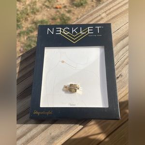 NIB Necklet Single Layering Clasp- Stainless Steel